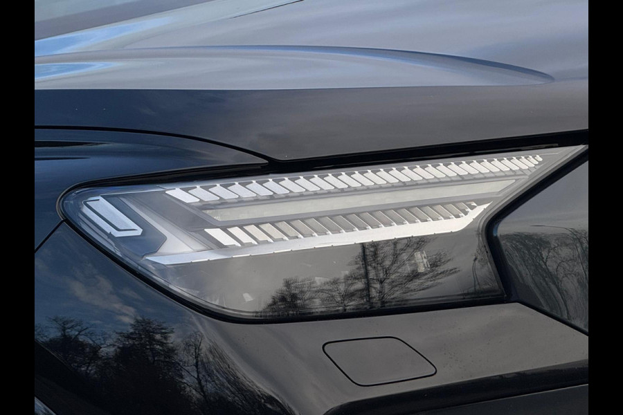 Audi Q4 e-tron 40 S 300 pk edition 77 kWh, SOH 92,5 %, 1 e eigenaar, 2 X S line, 21 ", Electrische trekhaak, NL auto met nap