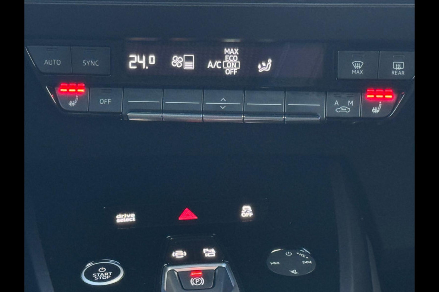 Audi Q4 e-tron 40 S 300 pk edition 77 kWh, SOH 92,5 %, 1 e eigenaar, 2 X S line, 21 ", Electrische trekhaak, NL auto met nap