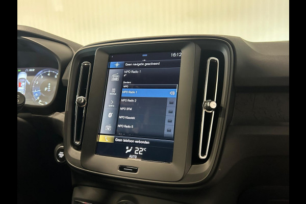Volvo XC40 1.5 T2 Momentum Core | CARPLAY | ESC | PARK ASSISTANT