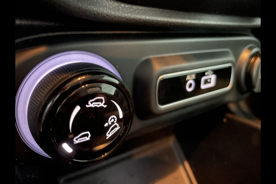 Fiat 500L 0.9 TwinAir Cross Àchteruitrijcamera - Airco - Cruise control - Parkeersensor achter - Navigatiesysteem full map - Bluetooth - Licht metalen velgen 16 inch - Mistlampen voor - Radio - Start/stop systeem - Stuu