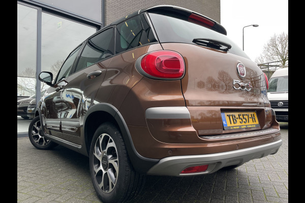 Fiat 500L 0.9 TwinAir Cross Àchteruitrijcamera - Airco - Cruise control - Parkeersensor achter - Navigatiesysteem full map - Bluetooth - Licht metalen velgen 16 inch - Mistlampen voor - Radio - Start/stop systeem - Stuu
