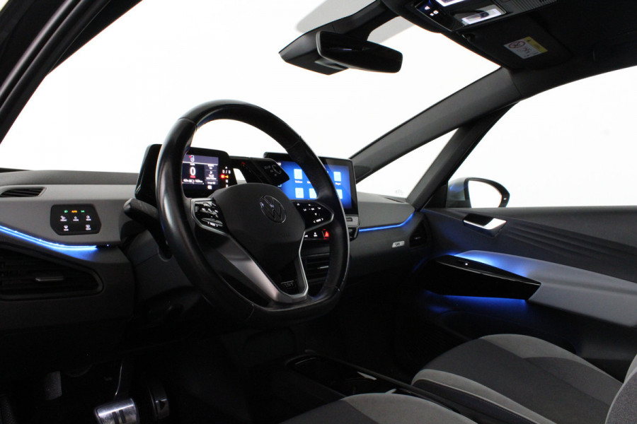 Volkswagen ID.3 First Plus 58 kWh Trekhaak / Camera / Matrix-LED / Stuurwiel verwarmd