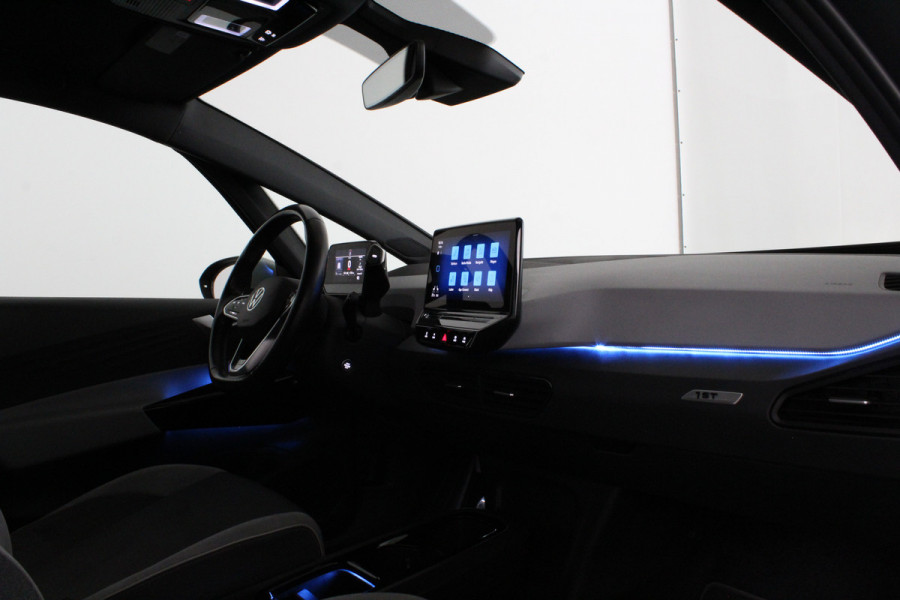 Volkswagen ID.3 First Plus 58 kWh Trekhaak / Camera / Matrix-LED / Stuurwiel verwarmd