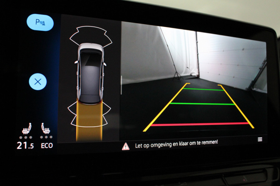 Volkswagen ID.3 First Plus 58 kWh Trekhaak / Camera / Matrix-LED / Stuurwiel verwarmd