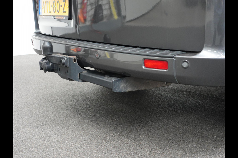 Ford Transit Custom 300 2.0 TDCI L2H1 Limited Dubbele Cabine Automaat Navigatie Airco 2 Schuifdeuren Trekhaak PDC  Carplay  DAB