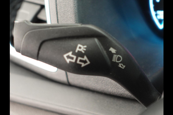 Ford Transit Custom 300 2.0 TDCI L2H1 Limited Dubbele Cabine Automaat Navigatie Airco 2 Schuifdeuren Trekhaak PDC  Carplay  DAB