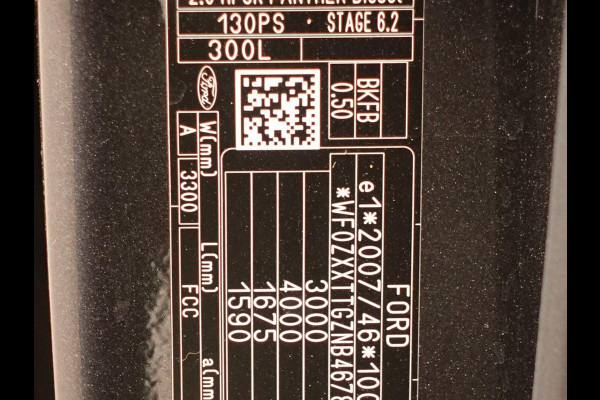 Ford Transit Custom 300 2.0 TDCI L2H1 Limited Dubbele Cabine Automaat Navigatie Airco 2 Schuifdeuren Trekhaak PDC  Carplay  DAB