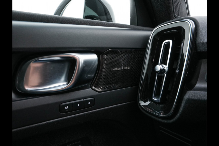 Volvo C40 Recharge Twin Intro Edition 78 kWh AWD [ 3-Fase ] {SOH-87%} (INCL-BTW) Aut. *HEATPUMP | PANO | LEATHER-ALCANTARA | DIGI-COCKPIT | FULL-LED | HARMAN/KARDON | TOPVIEW | NAVI-FULLMAP | ECC | PDC | KEYLESS | HEATED-SPORTSEATS | TOWBAR | PRIVACY-GLASS | 20