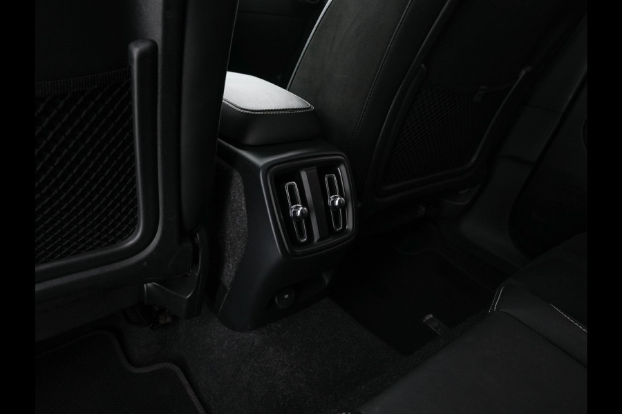 Volvo C40 Recharge Twin Intro Edition 78 kWh AWD [ 3-Fase ] {SOH-87%} (INCL-BTW) Aut. *HEATPUMP | PANO | LEATHER-ALCANTARA | DIGI-COCKPIT | FULL-LED | HARMAN/KARDON | TOPVIEW | NAVI-FULLMAP | ECC | PDC | KEYLESS | HEATED-SPORTSEATS | TOWBAR | PRIVACY-GLASS | 20