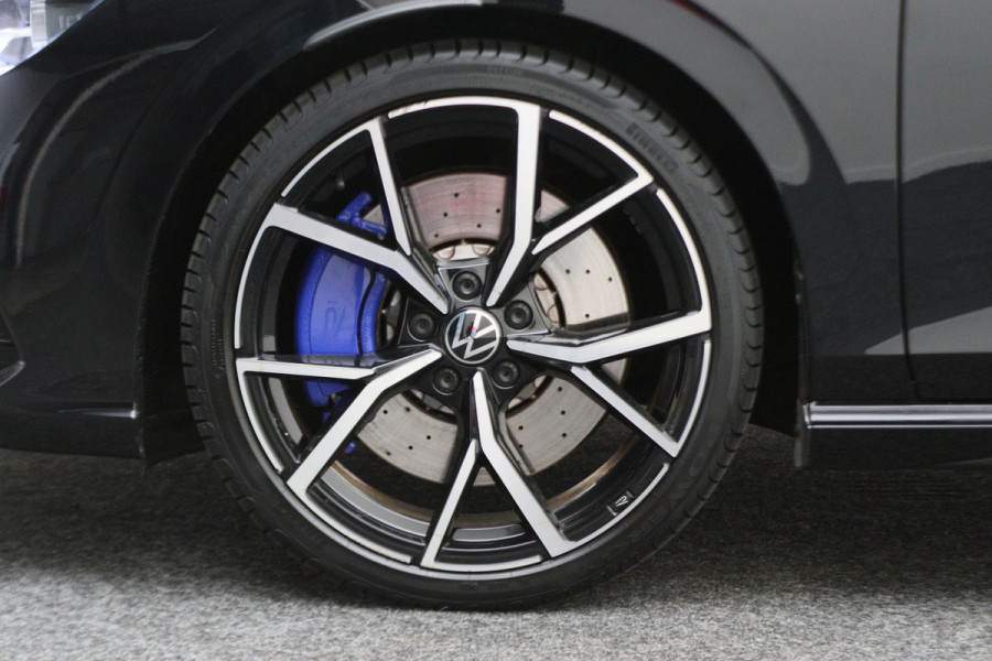 Volkswagen Golf 2.0 TSI R 4Motion Panoramadak, Akrapovic, Head-Up, IQ, ACC, H&K Sound, 19"