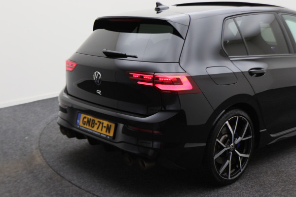 Volkswagen Golf 2.0 TSI R 4Motion Panoramadak, Akrapovic, Head-Up, IQ, ACC, H&K Sound, 19"