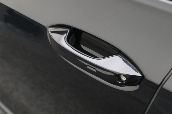 Volkswagen Golf 2.0 TSI R 4Motion Panoramadak, Akrapovic, Head-Up, IQ, ACC, H&K Sound, 19"