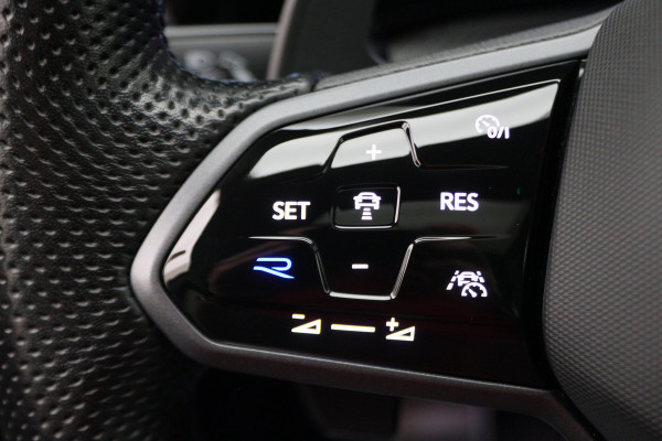 Volkswagen Golf 2.0 TSI R 4Motion Panoramadak, Akrapovic, Head-Up, IQ, ACC, H&K Sound, 19"