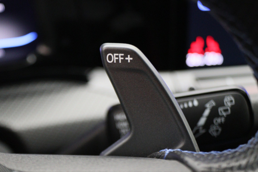 Volkswagen Golf 2.0 TSI R 4Motion Panoramadak, Akrapovic, Head-Up, IQ, ACC, H&K Sound, 19"