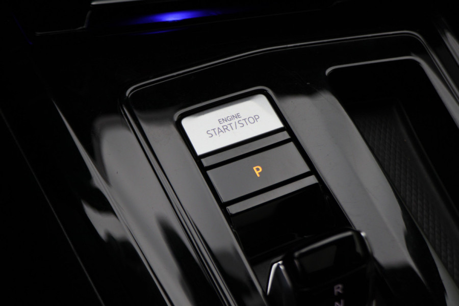 Volkswagen Golf 2.0 TSI R 4Motion Panoramadak, Akrapovic, Head-Up, IQ, ACC, H&K Sound, 19"