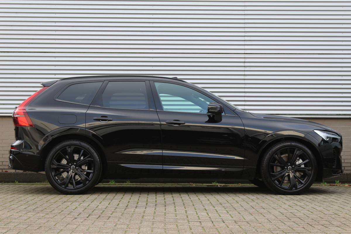 Volvo XC60 2.0 T8 Plug-in hybrid AWD Plus Black Edition | MY2026 | Nieuw | Luchtvering | 360 Camera | Head-up | H&K