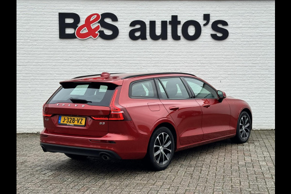 Volvo V60 2.0 B3 Momentum Advantage Automaat Comfortpack Adaptive cruise Climate control Leer Full LED Dodehoekdetectie