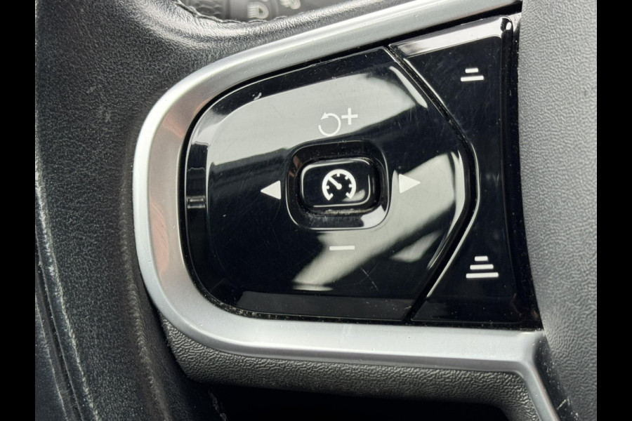 Volvo V60 2.0 B3 Momentum Advantage Automaat Comfortpack Adaptive cruise Climate control Leer Full LED Dodehoekdetectie