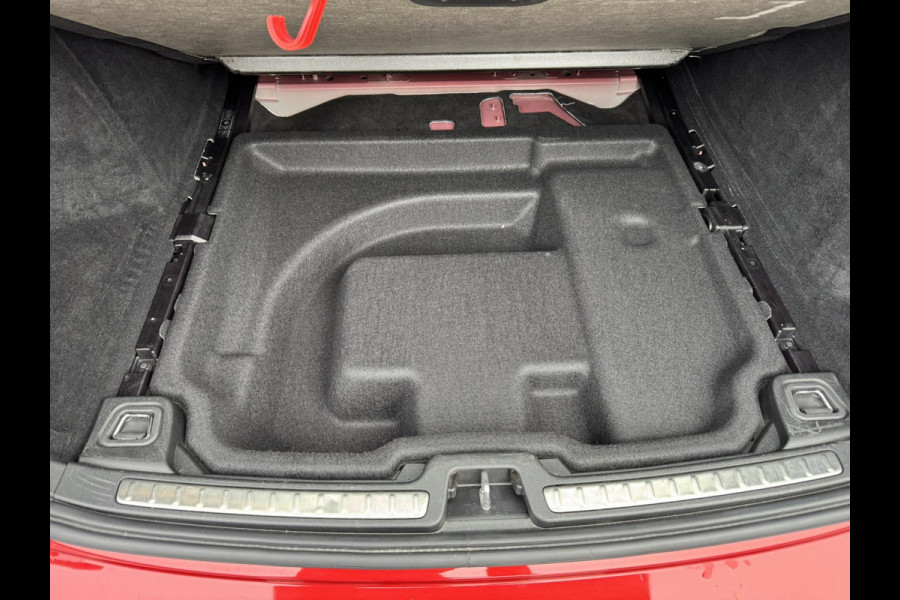 Volvo V60 2.0 B3 Momentum Advantage Automaat Comfortpack Adaptive cruise Climate control Leer Full LED Dodehoekdetectie