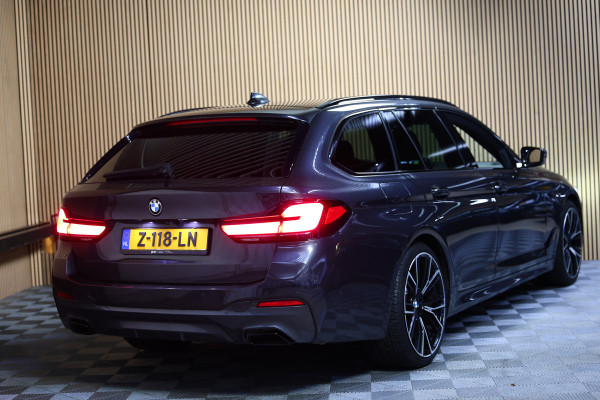 BMW 5 Serie Touring 530i xDrive M-Sport PANO HUD ACC CAM AMBIENT TRKH '21