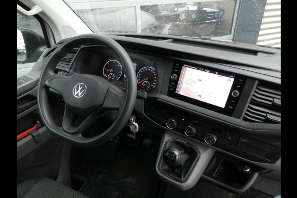 Volkswagen Transporter 2.0 TDI L2H1 airco navigatie pdc 3 zits trekhaak