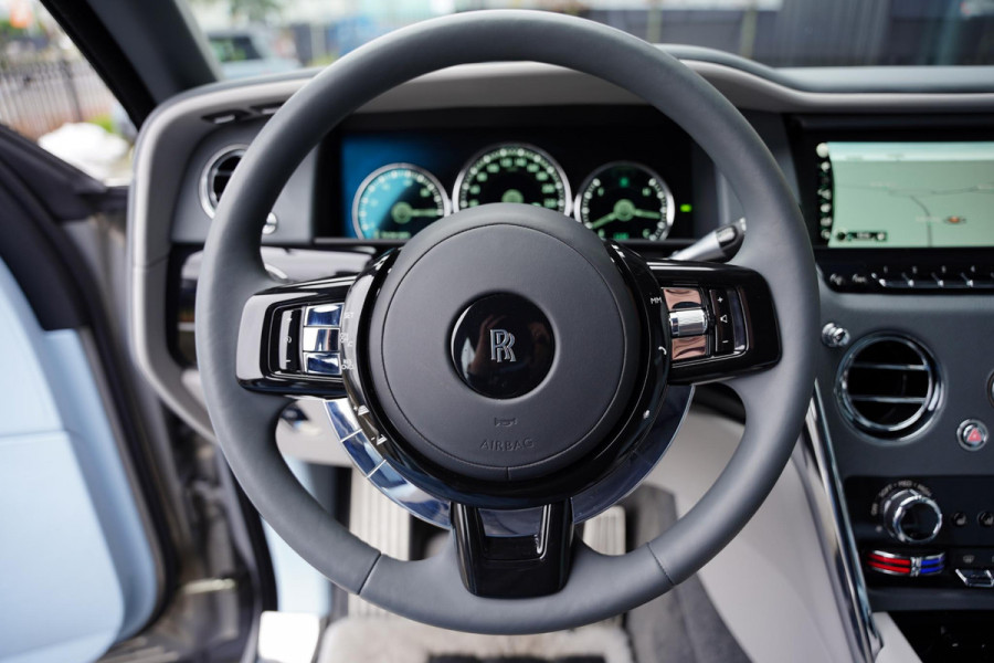 Rolls-Royce Cullinan 6.75 V12 / Bespoke Audio / Starlight / Twin-Coachline