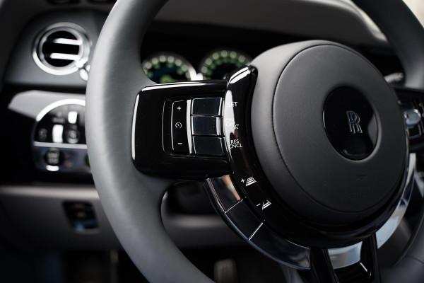 Rolls-Royce Cullinan 6.75 V12 / Bespoke Audio / Starlight / Twin-Coachline