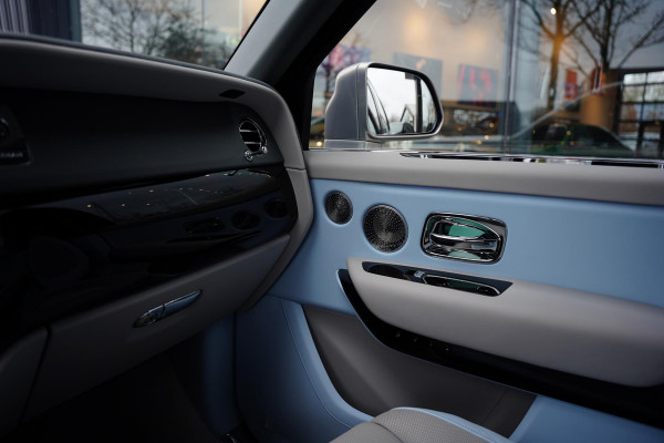 Rolls-Royce Cullinan 6.75 V12 / Bespoke Audio / Starlight / Twin-Coachline