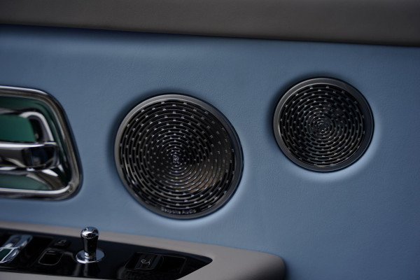 Rolls-Royce Cullinan 6.75 V12 / Bespoke Audio / Starlight / Twin-Coachline