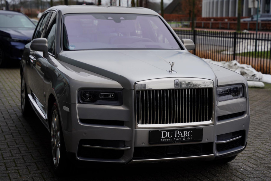 Rolls-Royce Cullinan 6.75 V12 / Bespoke Audio / Starlight / Twin-Coachline