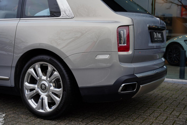 Rolls-Royce Cullinan 6.75 V12 / Bespoke Audio / Starlight / Twin-Coachline