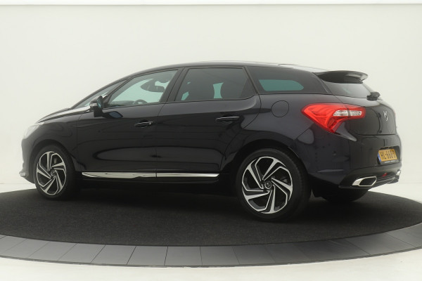 Citroën DS5 2.0 BlueHDi Executive | Panoramadak | Xenon | Sideassist | Premium leder | Climate control | Stoelverwarming