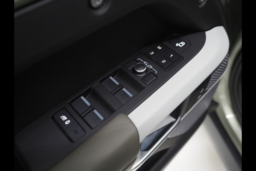 Land Rover Defender 110 2.0 P400e Urban Look | Panoramadak | Black Pack | Luchtvering | Meridian | 360 | Adaptive Cruise