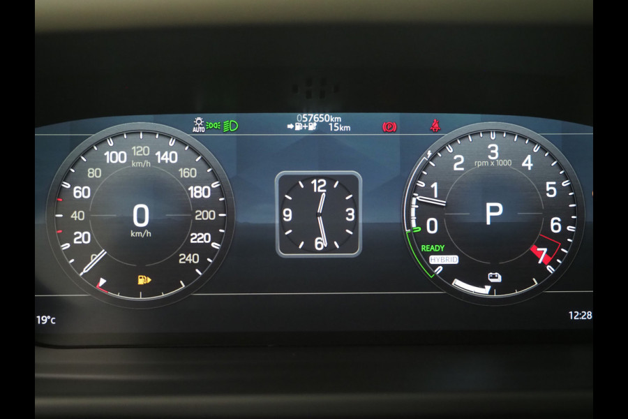 Land Rover Defender 110 2.0 P400e Urban Look | Panoramadak | Black Pack | Luchtvering | Meridian | 360 | Adaptive Cruise