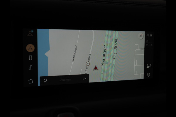 Land Rover Defender 110 2.0 P400e Urban Look | Panoramadak | Black Pack | Luchtvering | Meridian | 360 | Adaptive Cruise