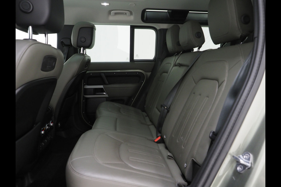 Land Rover Defender 110 2.0 P400e Urban Look | Panoramadak | Black Pack | Luchtvering | Meridian | 360 | Adaptive Cruise