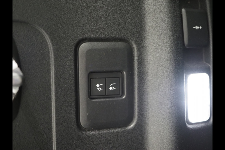 Land Rover Defender 110 2.0 P400e Urban Look | Panoramadak | Black Pack | Luchtvering | Meridian | 360 | Adaptive Cruise