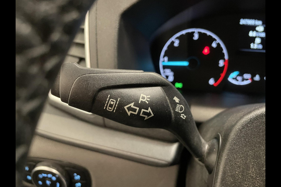 Ford Transit Custom 2.0 TDCI L2H1 Limited Sport Dubbele Cabine Airco Cruise Control Navi Trekhaak 2x schuifdeur apk t/m 10-12-'26