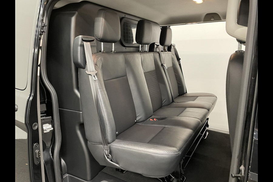 Ford Transit Custom 2.0 TDCI L2H1 Limited Sport Dubbele Cabine Airco Cruise Control Navi Trekhaak 2x schuifdeur apk t/m 10-12-'26