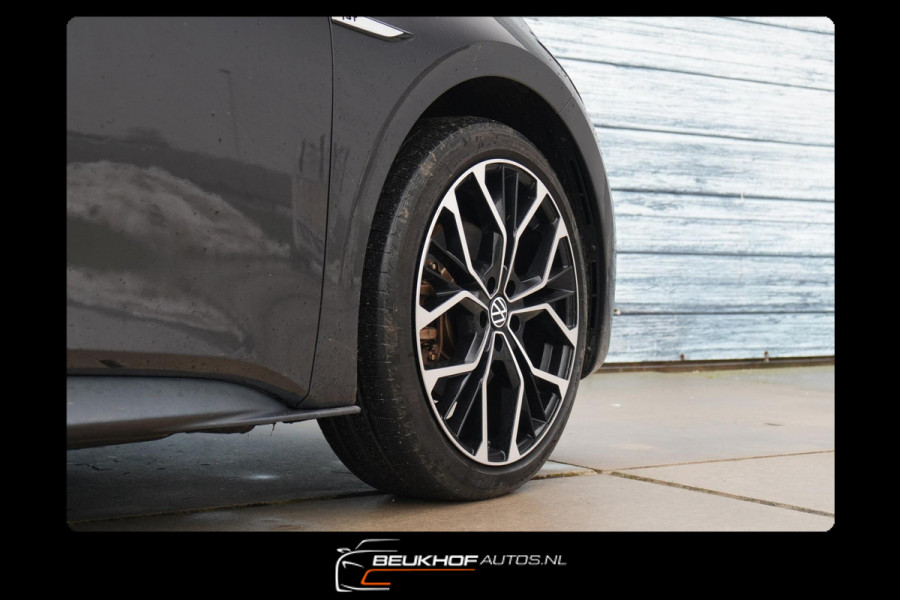 Volkswagen ID.3 First Max 58 kWh Pano Trekhaak Carplay Cam