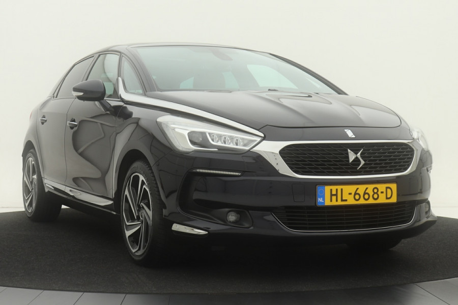 Citroën DS5 2.0 BlueHDi Executive | Panoramadak | Xenon | Sideassist | Premium leder | Climate control | Stoelverwarming