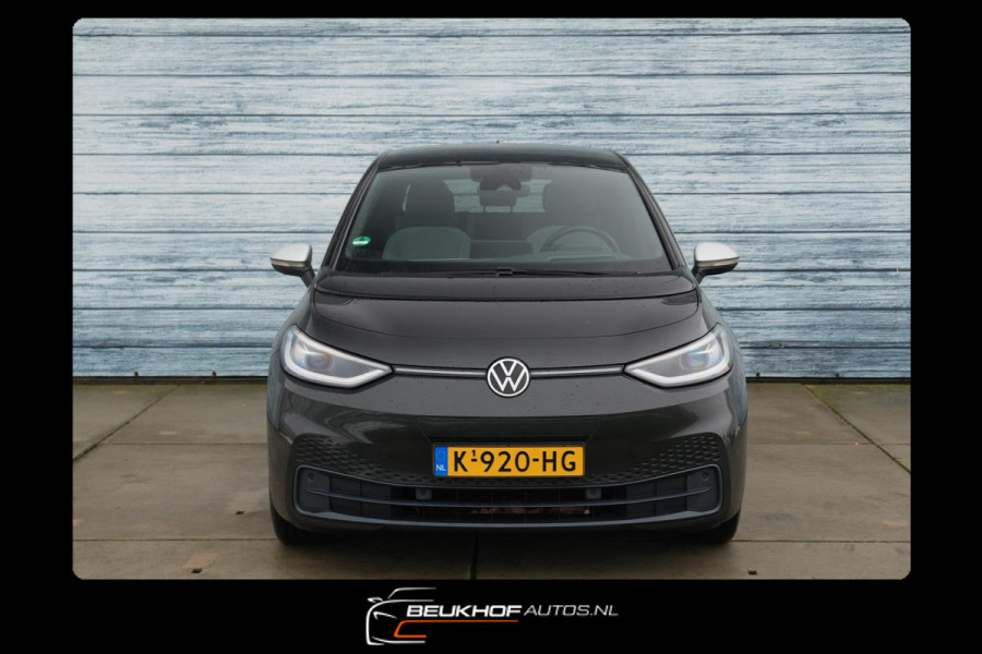 Volkswagen ID.3 First Max 58 kWh Pano Trekhaak Carplay Cam