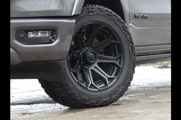 Dodge Ram 1500 5.7 V8 4x4 Crew Cab Limited