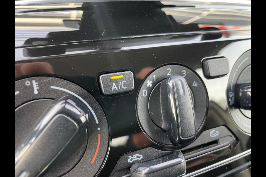 Volkswagen up! 1.0 BMT move up! , 5 Deurs , Airco,