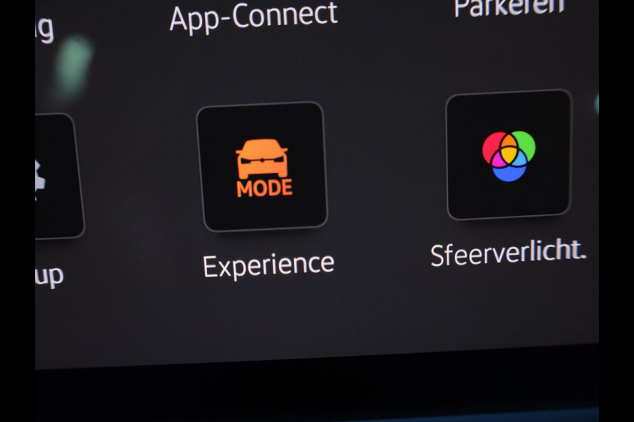 Volkswagen Tiguan 1.5 eHybrid R-Line Business 272pk| el. trekhaak| leer| 20'LMvelgen| Camera| Head-up display