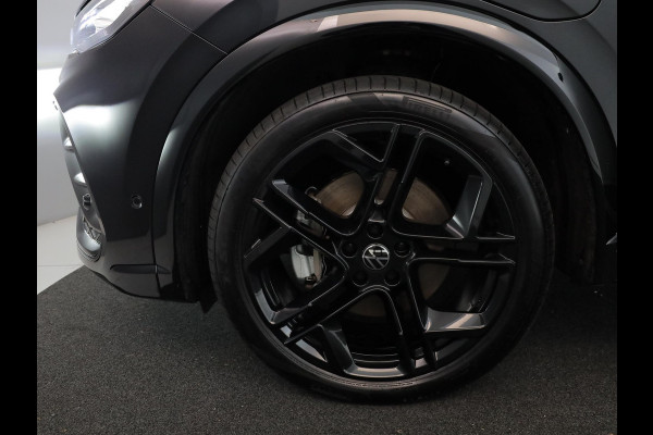 Volkswagen Tiguan 1.5 eHybrid R-Line Business 272pk| el. trekhaak| leer| 20'LMvelgen| Camera| Head-up display