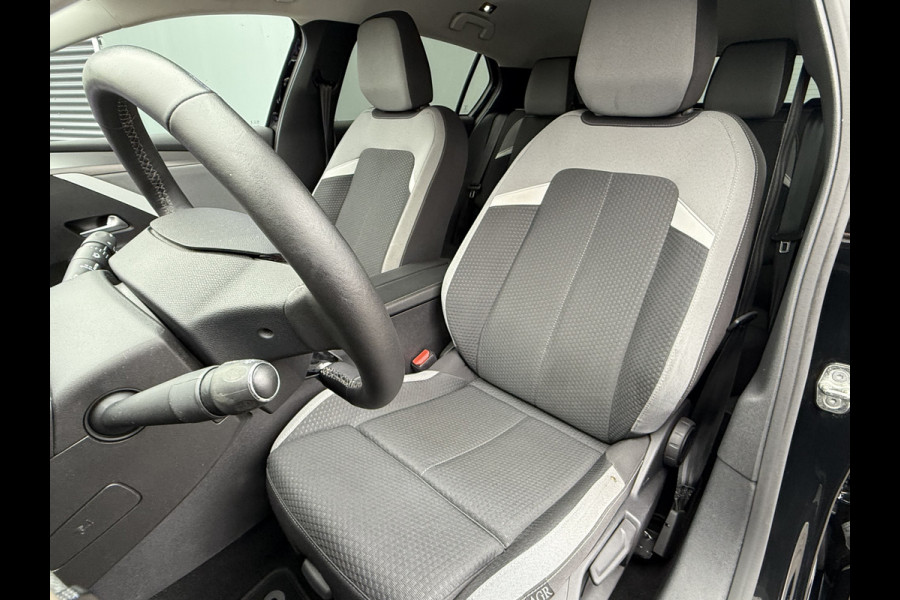 Opel Astra BWJ 12-2022 | 1.2 131PK! Bus. Edition | CAMERA | NAVI | CLIMA | CARPLAY | AD CRUISE | PDC 2X | STOELVERW | STUURWIELVERW |