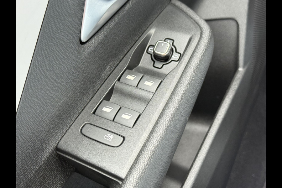 Opel Astra BWJ 12-2022 | 1.2 131PK! Bus. Edition | CAMERA | NAVI | CLIMA | CARPLAY | AD CRUISE | PDC 2X | STOELVERW | STUURWIELVERW |