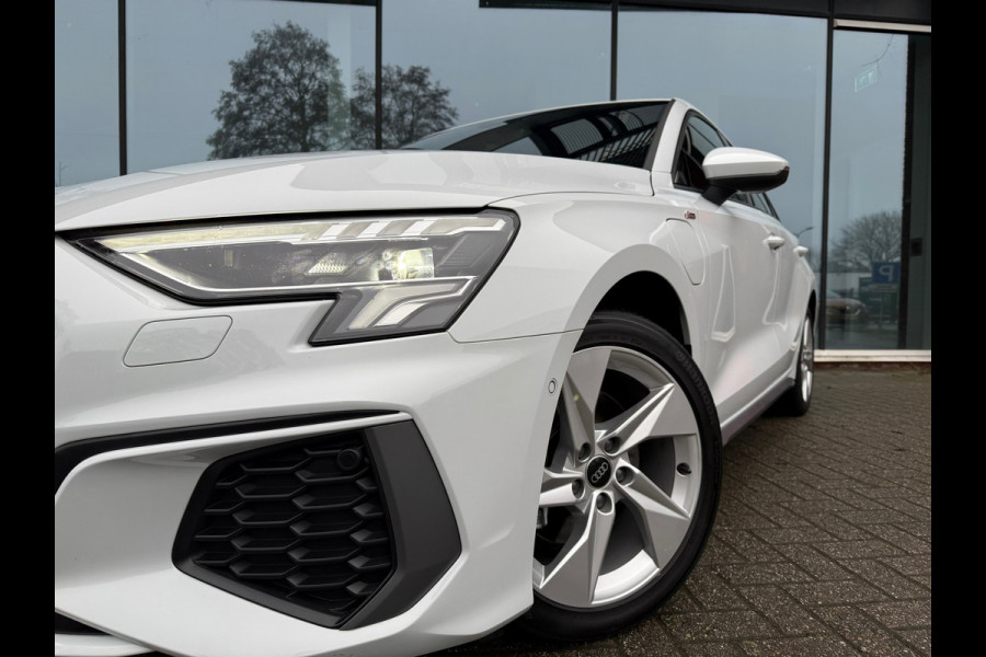 Audi A3 Sportback 40 TFSI e Advanced edition S Line - Automaat - Navi - Winterpakket