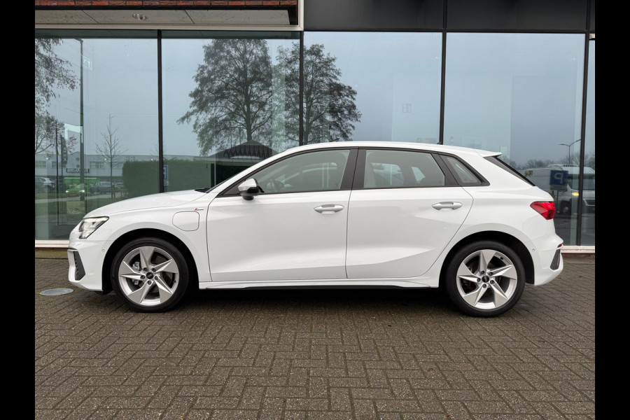 Audi A3 Sportback 40 TFSI e Advanced edition S Line - Automaat - Navi - Winterpakket